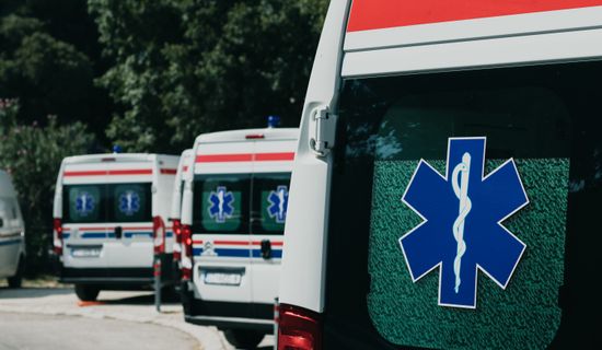 德宏救护车转运病人过路高速收费吗?